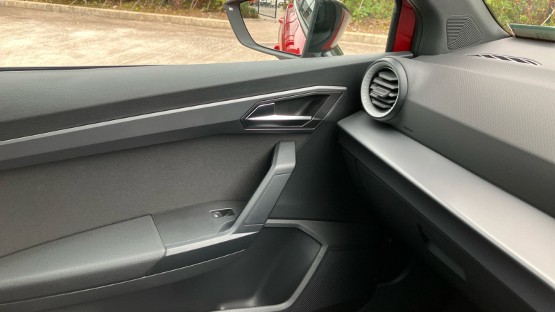 SEAT Arona 1.0 TSI 115 FR Black Edition 5dr Petrol Hatchback